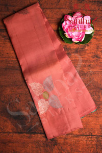 borderless-light-chocolate-brown-colour-body-with-big-motifs-and-green-colour-contrast-blouse