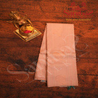 borderless-peach-colour-body-floral-pattern-zari-motif-with-contrast-blouse