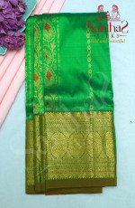 PARROT GREEN BODY WITH GOLD ZARI BORDER & CONTRAST BLOUSE
