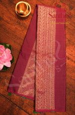 BORDERLESS MAGENTA COLOUR BODY WITH GOLD ZARI PATCH WORK WITH KODI PATTERN AND CONTRAST BLOUSE