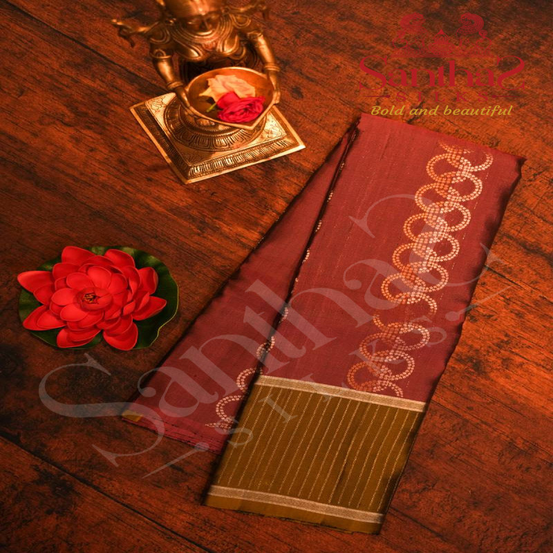 BURNT HENNA COLOUR BODY WITH COPPER & SILVER OVERLAPED PATTERN AND CONTRAST BLOUSE