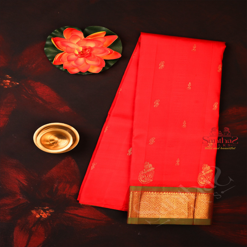 BORDERLESS RED COLOUR BODY WITH GOLDEN ZARI BUTTA & WITHOUT BLOUSE