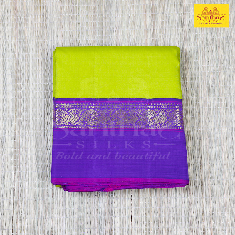 Parrot Green Body with Bentex Violet Border