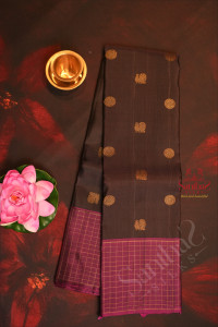coffee-brown-colour-body-with-annam-chakkaram-butta-with-contrast-blouse-border