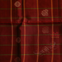 MAROON COLOUR CHECKED BODY WITH GOLDEN ZARI BUTTA WITH CONTRAST BLOUSE & BORDER