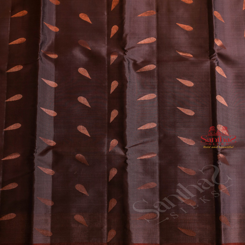 FRENCH LILAC COLOUR BODY WITH COPPER ZARI BUTTA WITH CONTRAST BLOUSE