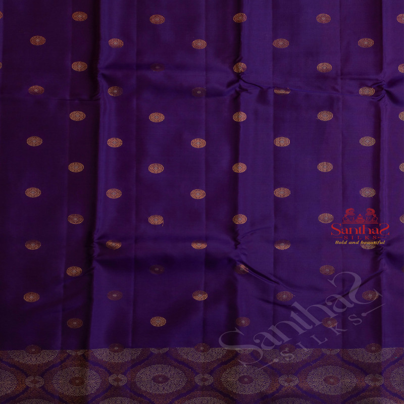 BORDERLESS VIOLET COLOUR BODY WITH GOLDEN ZARI BUTTA WITH CONTRAST BLOUSE