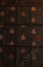 BLACK COLOUR BODY WITH GOLDEN ZARI BUTTA WITH CONRAST BLOUSE & BORDER