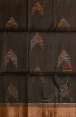 BLACK COLOUR BODY WITH GOLDEN ZARI BUTTA WITH CONTRAST BLOUSE & BORDER
