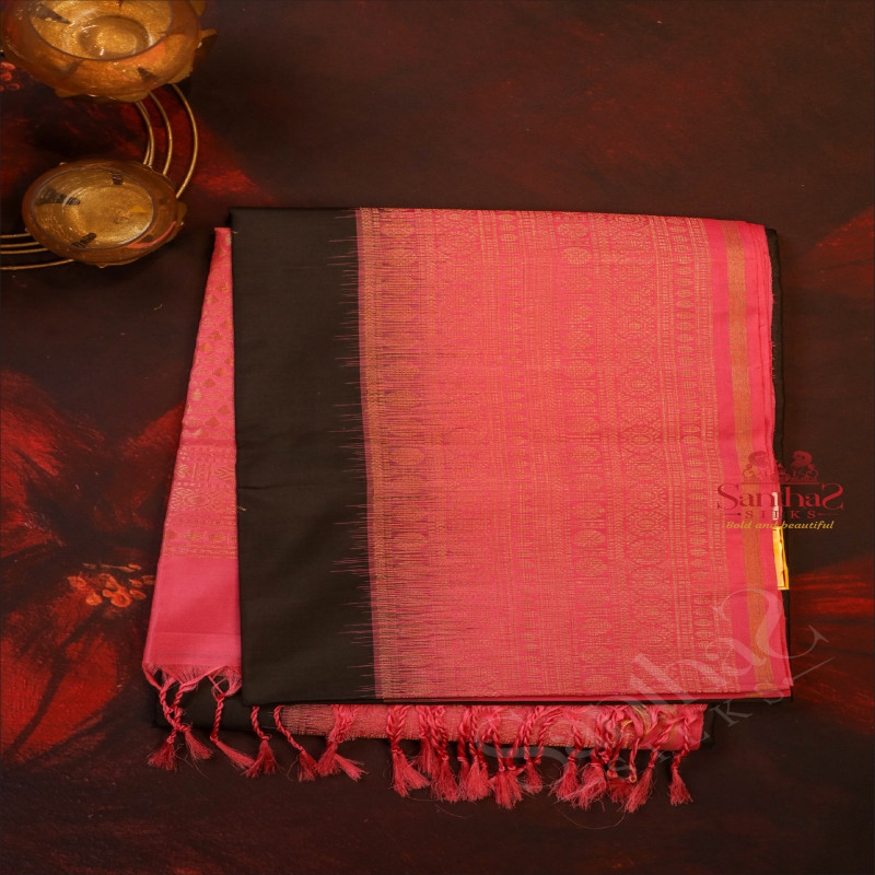 BLACK COLOUR BODY WITH GOLDEN ZARI BUTTA WITH CONTRAST BLOUSE & BORDER