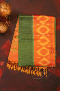 bottle-green-colour-body-with-golden-silver-zari-small-checked-boxes-and-contrast-colour-ikkat-pallu-blouse