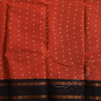  SUNGUDI SAREE WITH HAND KNOTTED BUTTA IN FIRE BRICK RED COLOUR WITH CONTRAST BLOUSE & BORDER