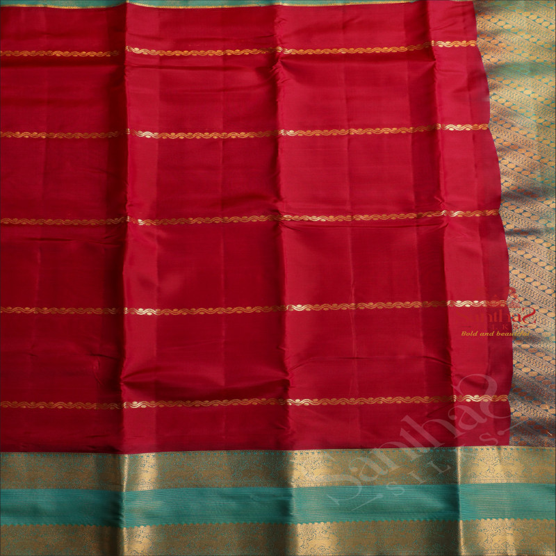 DARK MAGENTA COLOUR BODY WITH GOLDEN ZARI KOLAM PATTERN DESIGN AND CONTRAST PALLU & BLOUSE