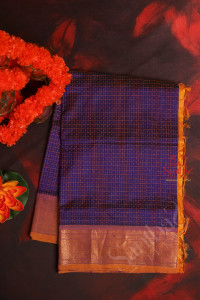 violet-colour-checked-body-with-contrast-blouse-border