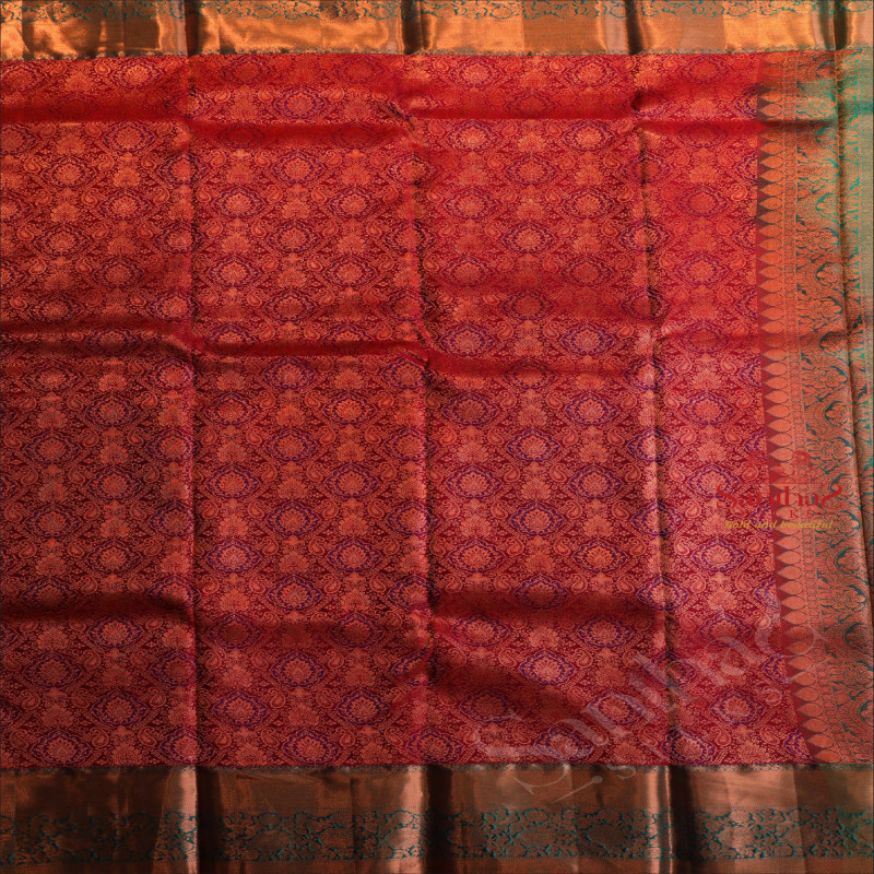 MAROON COLOUR BODY WITH JACQUARD FLORAL EMBOSED WITH CONTRAST GREEN BLOUSE & PALLU