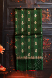 chiniya-saree-in-forest-green-colour-with-silver-zari-motifs-and-contrast-colour-pallu-blouse