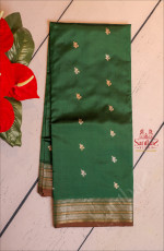  GREEN COLOUR BANARAS SAREE WITH GOLDEN AND SIVER ZARI FLORAL BUTTA WITH CONTRAST BLOUSE & BORDER