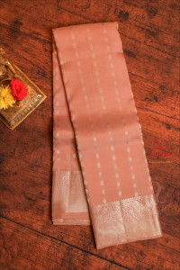 pastel-flesh-colour-with-silver-zari-dhiya-buttas-and-self-colour-pallu-contrast-blouse