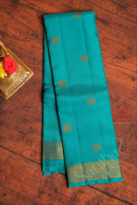 green-colour-body-with-thread-zari-annam-chakkaram-butta-with-self-blouse-and-border