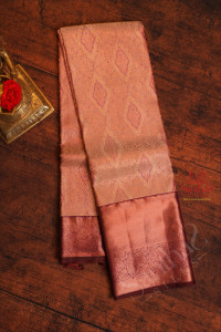 pastel-violet-colour-body-with-jacquard-floral-embosed-with-contrast-blouse-border