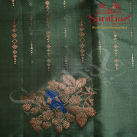 BORDERLESS PANTONE GREEN COLOUR WITH SILVER AND COPPER MOTIFS AND ORANGISH PINK CONTRAST COLOUR BLOUSE