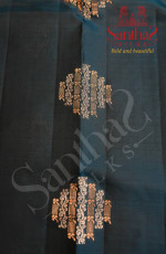 BORDERLESS BAYERN BLUE COLOUR BODY WITH SILVER & GOLDEN ZARI MOTIFS AND CONTRAST BLOUSE