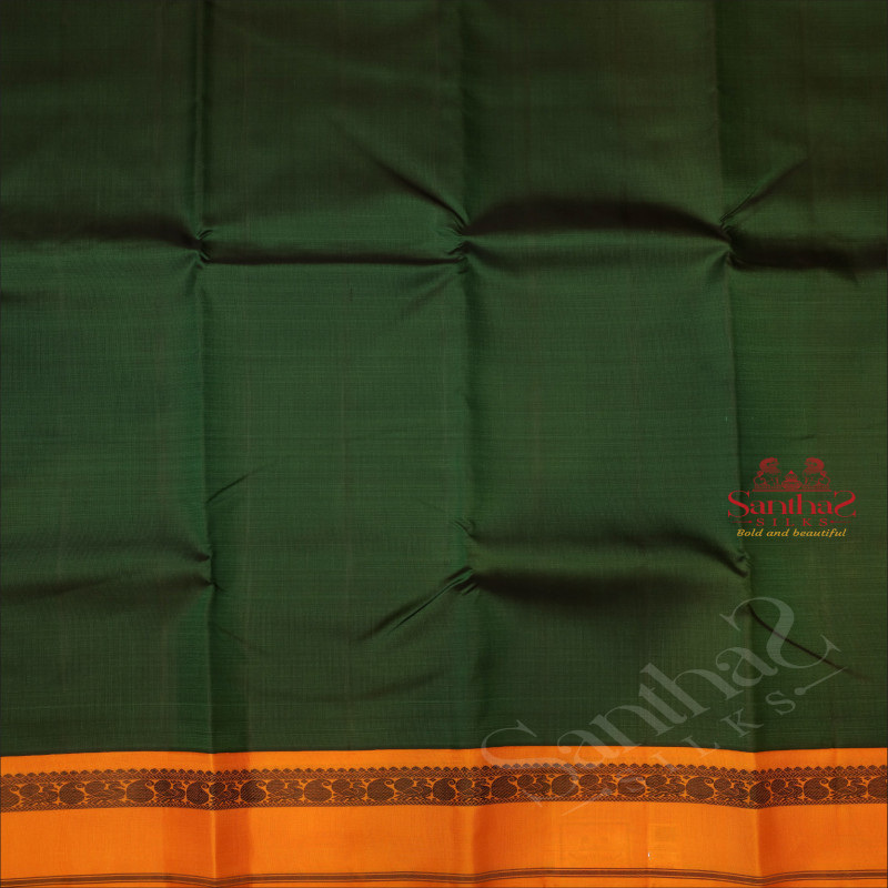 BOTTLE GREEN COLOUR PLAIN BODY WITH CONTRAST BLOUSE & BORDER